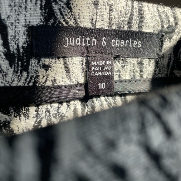 JUDITH & CHARLES Print Blk & Wht Peplum Skirt - Picture 2 of 3